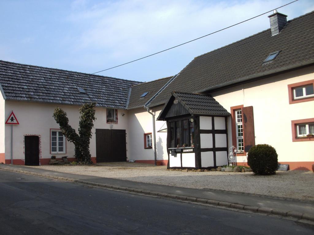 Haus Klara 호텔 Mannebach 외부 사진